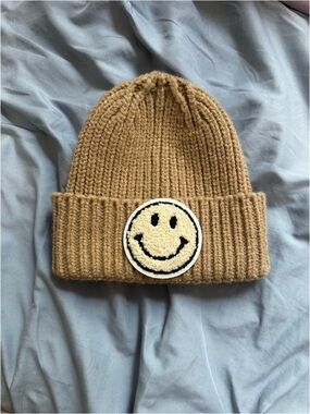 Smiley Beanie like new